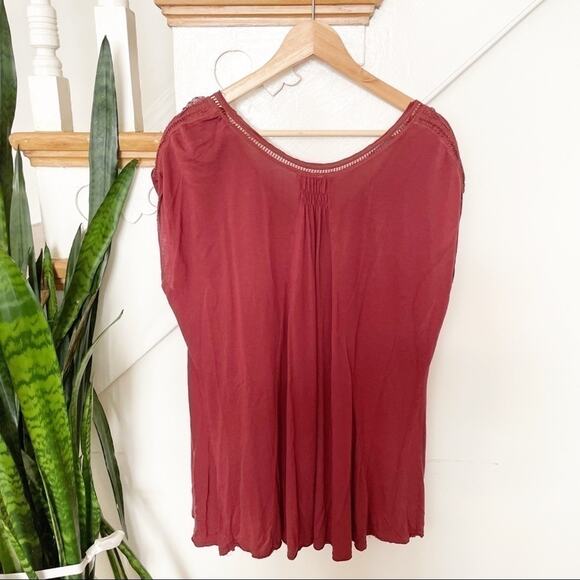 Free People Abigail Lace-Detail Short Sleeve V-neck maroon sz S - Picture 9 of 9